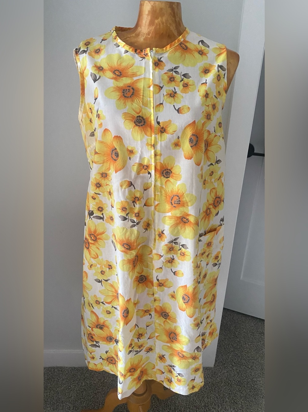 1960-70sVintage Sunflower Sears Yellow Floral Shift lounge Dress boho